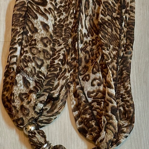 Stylish Leopard Print Fashion Scarf with Statement Beads & Chunky Pearl Accents - Picture 9 of 14